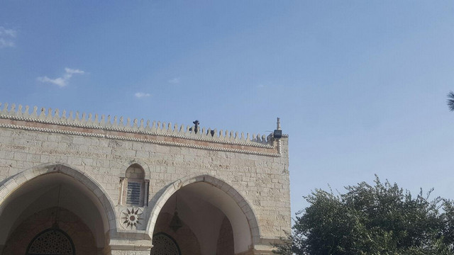 مواجهات بين الشرطة والمصلين داخل المسجد الأقصى